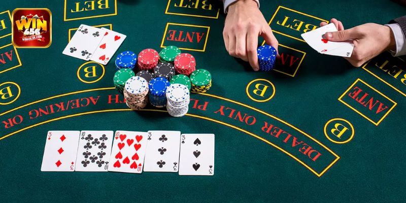 Đôi A là cặp đôi có giá trị lớn nhất trong ván chơi Poker.