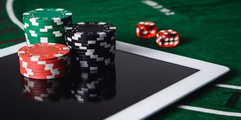 Chơi Baccarat sai cách dẫn đến hậu quả khó lường.